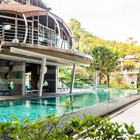 Private Apartment At Emerald Terrace Patong 외부 사진