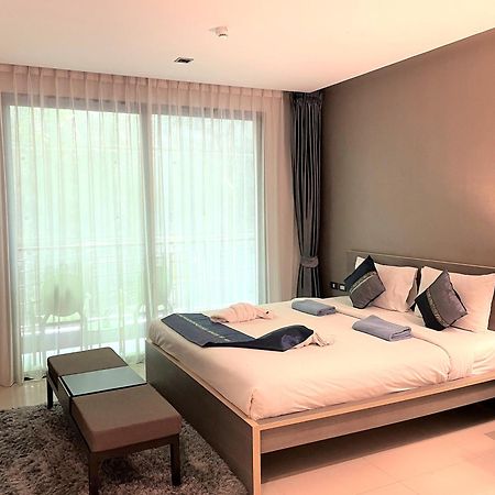 Private Apartment At Emerald Terrace Patong 외부 사진