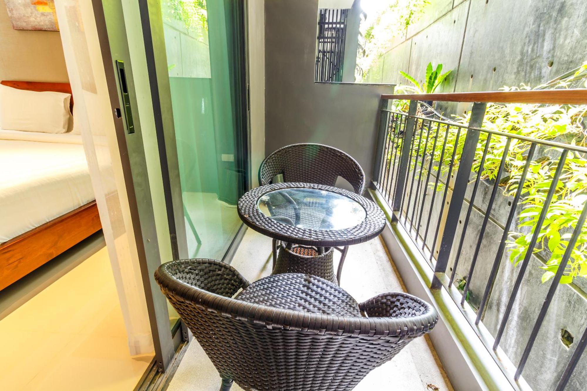 Private Apartment At Emerald Terrace Patong 외부 사진