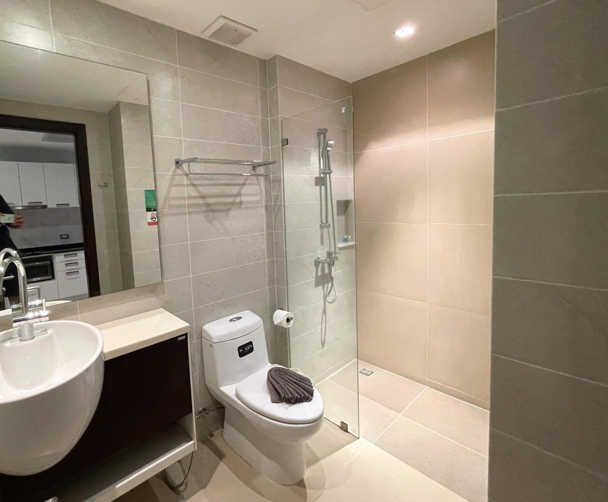 Private Apartment At Emerald Terrace Patong 외부 사진